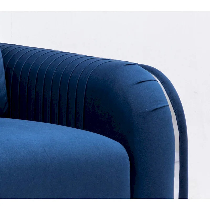Blauer moderner 38-Zoll-Akzentsessel mit Samtbezug, polierten Beinen mit Chromdetails und vertikal plissiertem Design