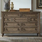 Farmhouse-Kommode in Dusty Taupe mit 9 Schubladen