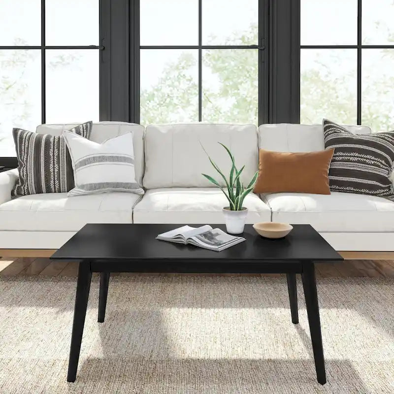 Mesa de centro rectangular moderna de mediados de siglo con patas de pino - 40