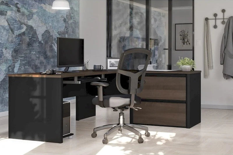 Scrivania in laminato a forma di L con cassettiere portadocumenti laterali
